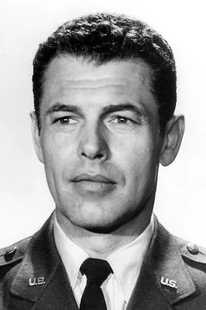 Photo of American actor Ed Kemmer.